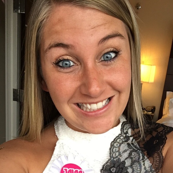 Meet the Posher - Picture 2 of 2